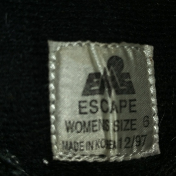 WOMEN'S EMS VIBRAM HIKING BOOTS Size 6 - Picture 5 of 7